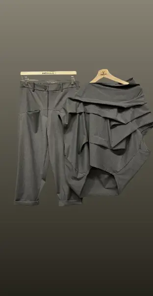 Pantalon creion-gri